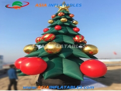 Aufblasbarer Weihnachtsbaum
